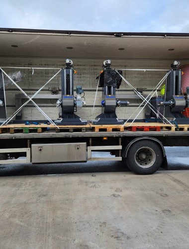 Cable, pipe, rope winder to drums